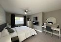 180 Thompson photo