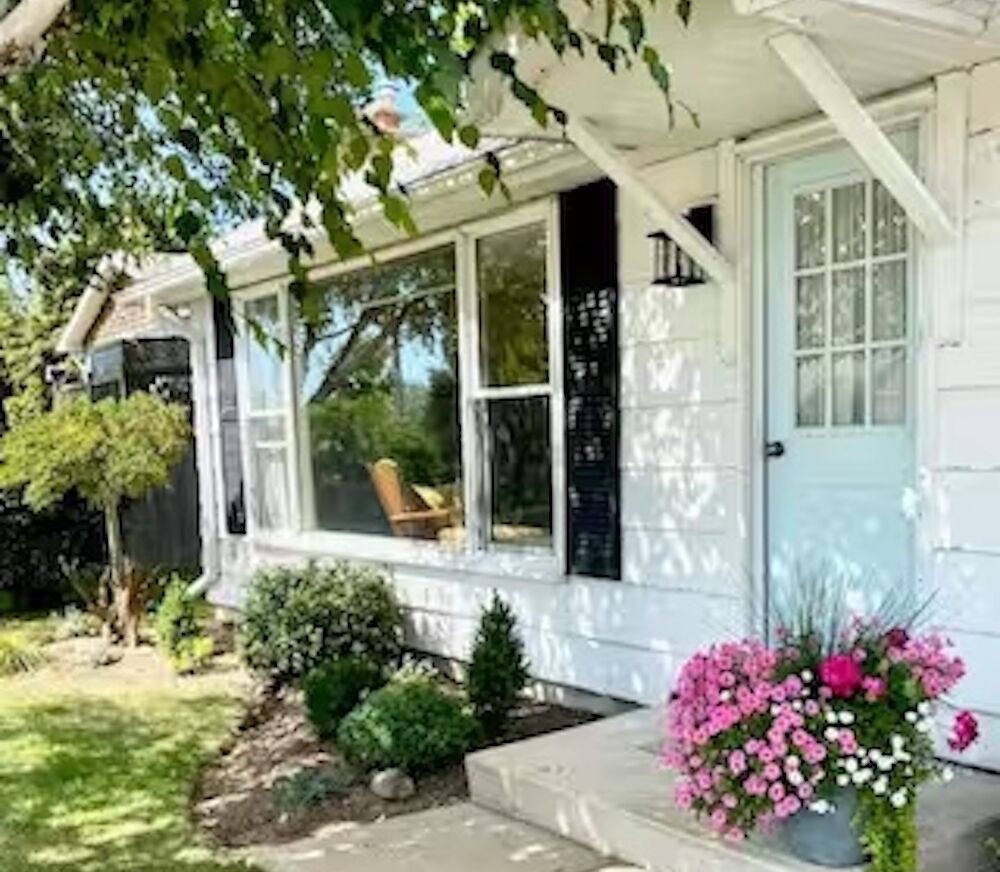 Sweet Adelaide exterior